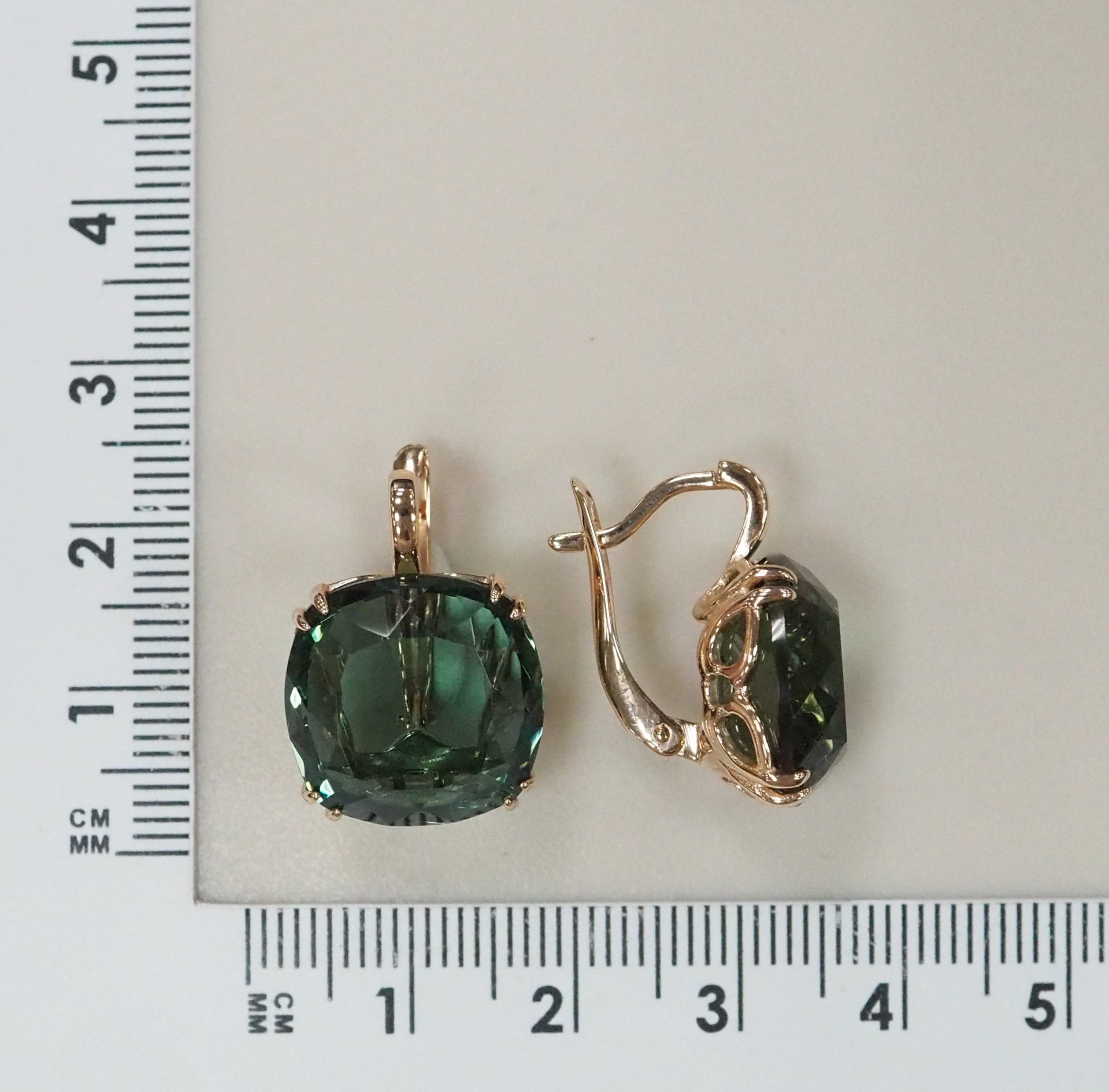 Серебряные серьги с празиолитами